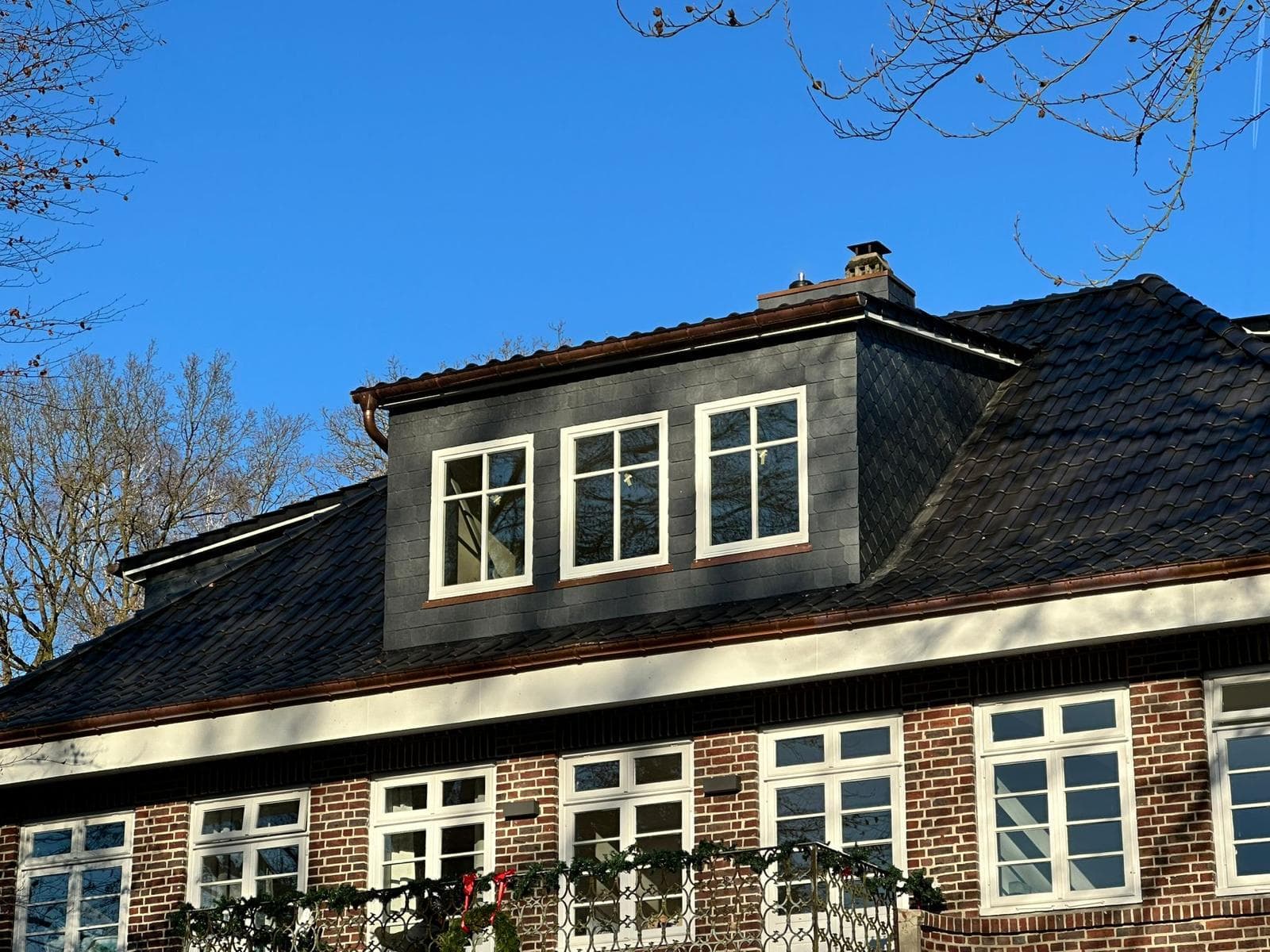 Dach- & Fenstersanierung